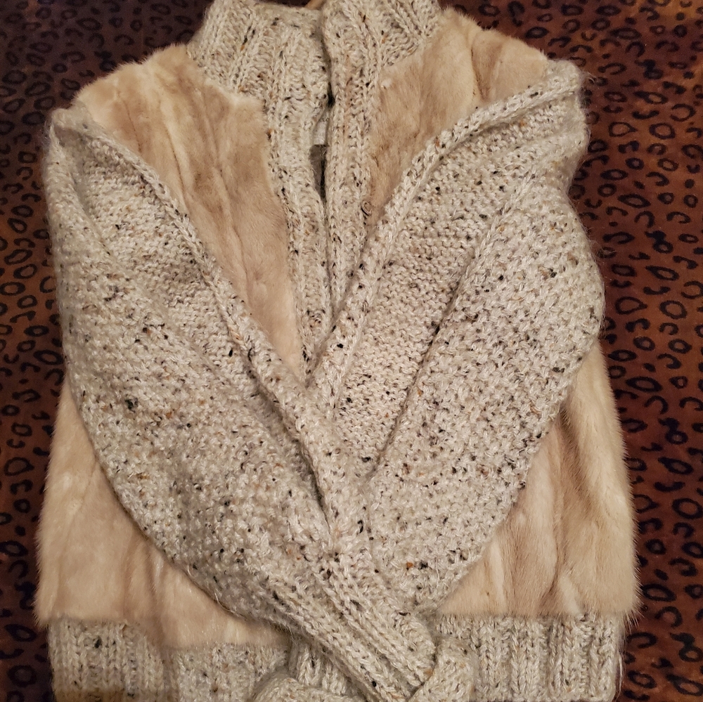 Pollack Furs, Rabbit fur sweater jacket SZ L-XL cream and tan